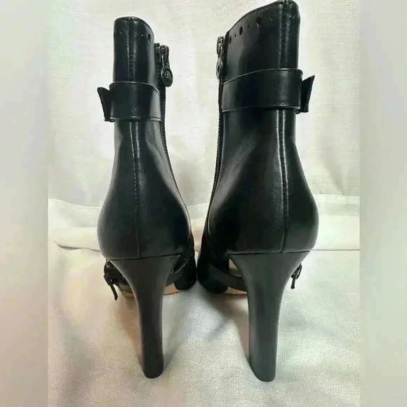 Leon Max, women’s black boots, size 10 with a 4 inch heel - Picture 3 of 8
